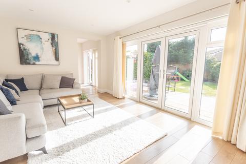 3 bedroom semi-detached house for sale, Saddlers Mews, Ascot, Berkshire, SL5 8FW