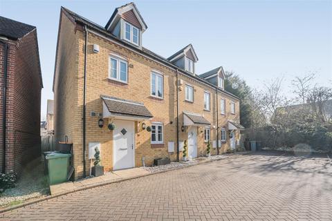 3 bedroom end of terrace house for sale, The Farrows, Maidstone