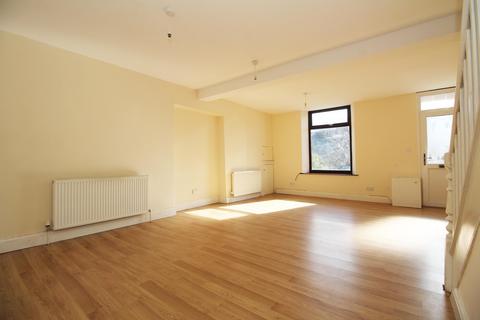 3 bedroom terraced house to rent, Vicarage Terrace, Treorchy. CF42 6NA