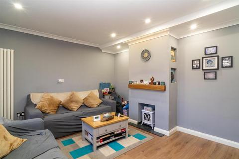 2 bedroom end of terrace house for sale, Linton Avenue, Borehamwood WD6