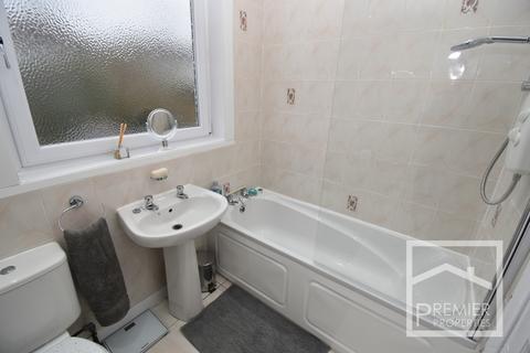 76 Camp Road, Baillieston, Glasgow, G69 6QP