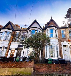 2 bedroom flat for sale, Frith Road, London, E11