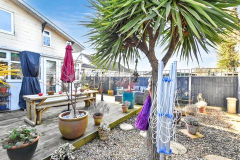 2 bedroom semi-detached house for sale, Landseer Avenue, Chapel St. Leonards, PE24