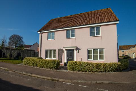 4 bedroom detached house for sale, Swallows Close, Hollesley, IP12 3RW