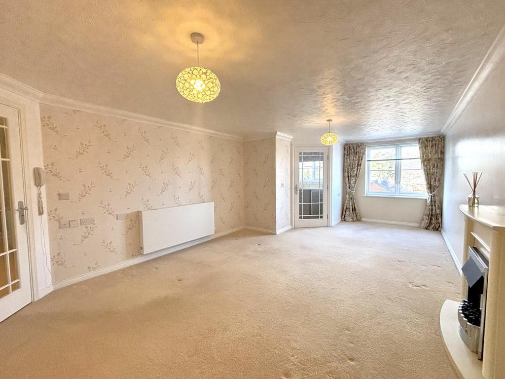 Living Room 1.jpeg