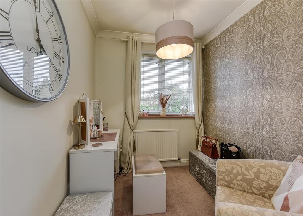 23 Glendale Close-bed3.jpg