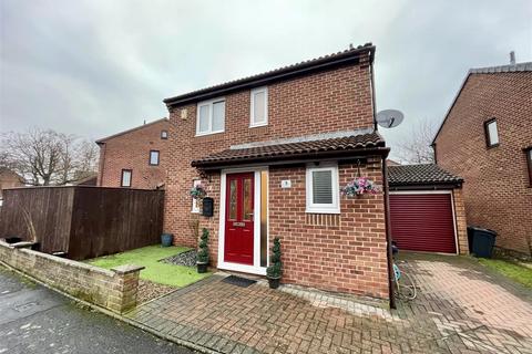 3 bedroom detached house for sale, Stonehaven Way, Darlington