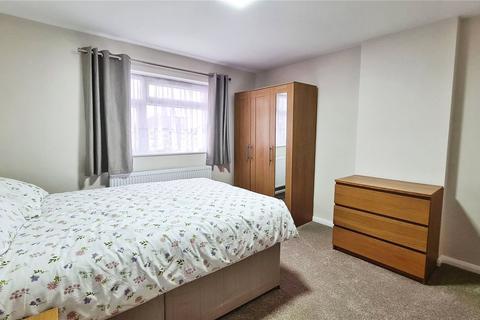 1 bedroom in a house share to rent, Selsdon Avenue, Room 1, Woodley, Reading, RG5