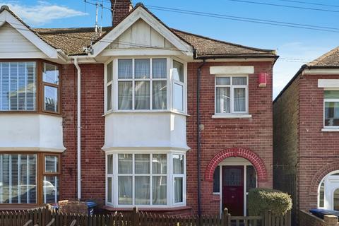 3 bedroom end of terrace house to rent, Queens Road Ramsgate CT11