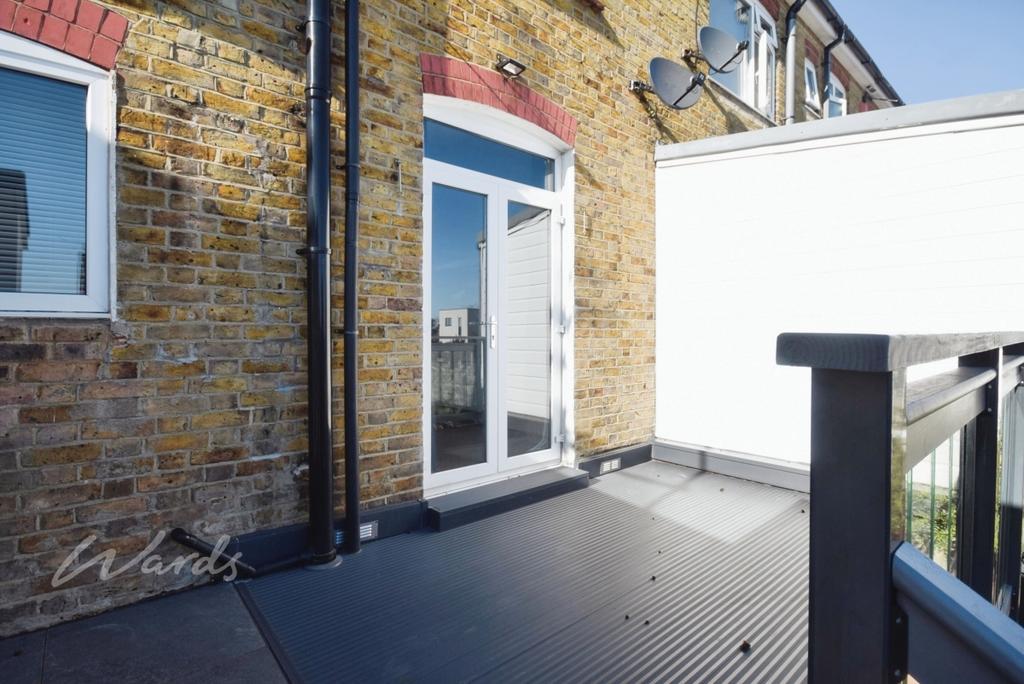 Queens decking use
