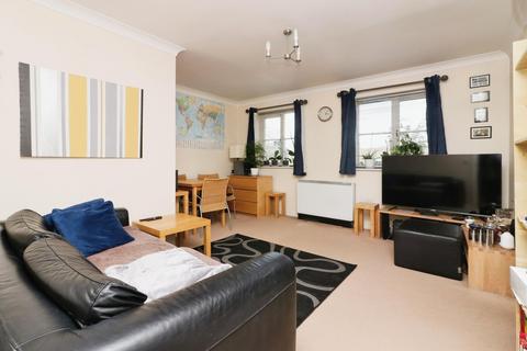 1 bedroom flat for sale, London Road, Apsley, HP3