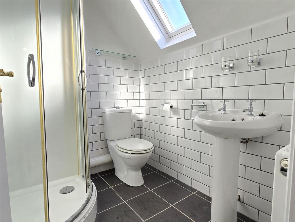 En Suite Shower Room