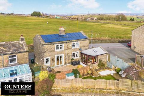 3 bedroom detached house for sale, (SR) -Wicken Lane, Thornton, Bradford BD13 3PB