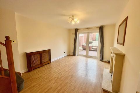 2 bedroom terraced house to rent, Acacia Close, Dudley DY1