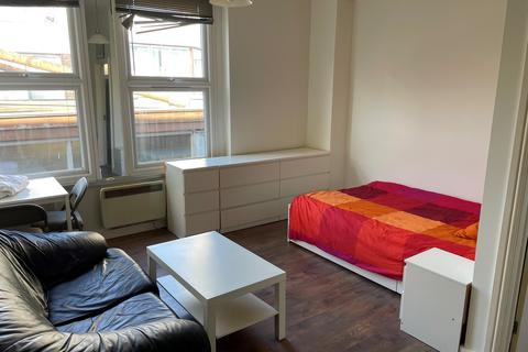 Studio to rent, Sentinel Square, London NW4