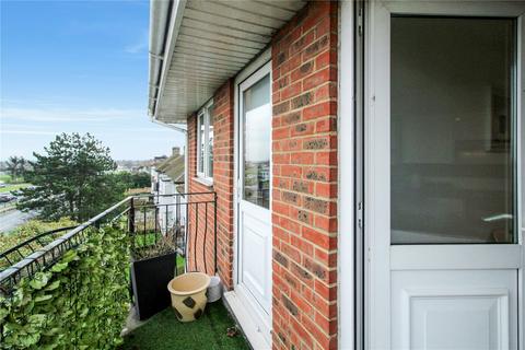 2 bedroom penthouse for sale, Shirley Road, Leigh-on-Sea, Essex, SS9