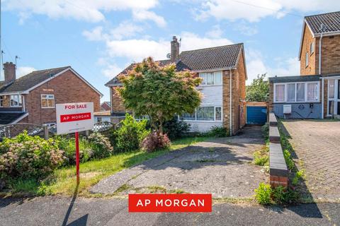 3 bedroom semi-detached house for sale, Pineways, Stourbridge, West Midlands, DY8