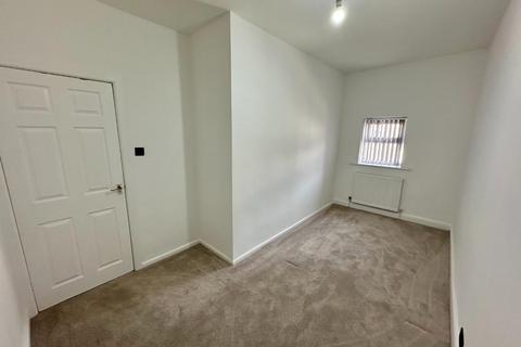 2 bedroom terraced house to rent, Towneley Street, Burnley