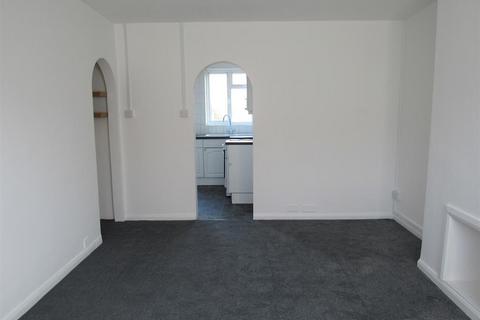 2 bedroom terraced house to rent, Buckhurst Avenue, Carshalton, SM5 1PF