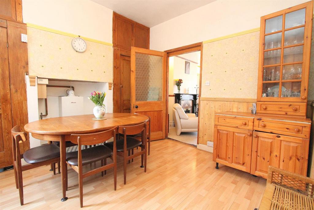 Bfast room b.jpg