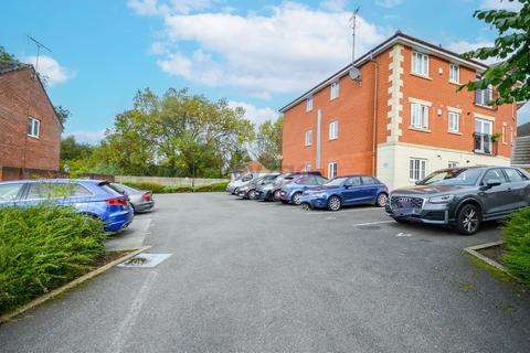 2 bedroom flat for sale, Kyle Close, Renishaw, Sheffield, S21