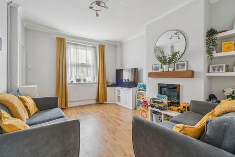 3 bedroom terraced house for sale, Leavesden Road, Watford