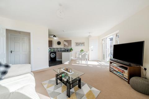 2 bedroom flat for sale, Andover, SP11 6XL