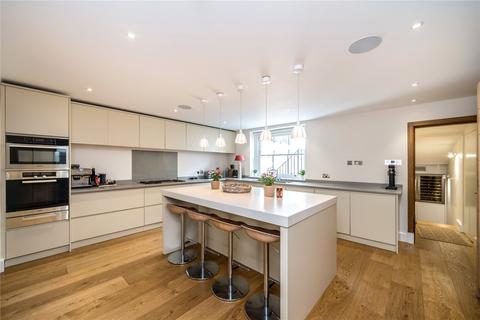 5 bedroom terraced house to rent, Elgin Crescent, London W11