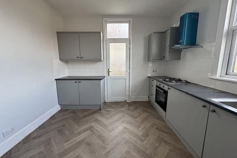 3 bedroom flat for sale, Thornton Heath CR7