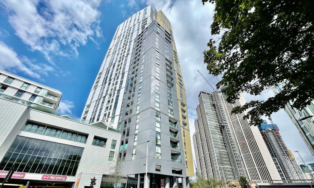 Sw8 1pp Wandsworth Road, London SW8 1 bed apartment - £2,850 pcm (£658 pw)