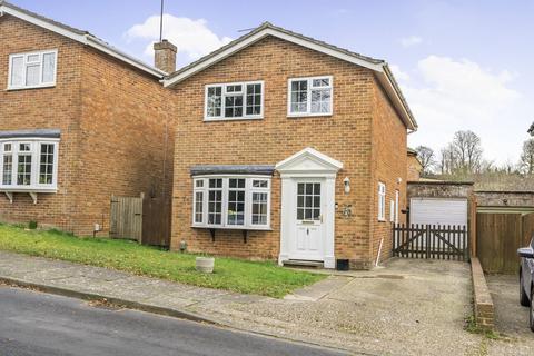 3 bedroom detached house for sale, Leigh Close, Andover, SP10 2BQ