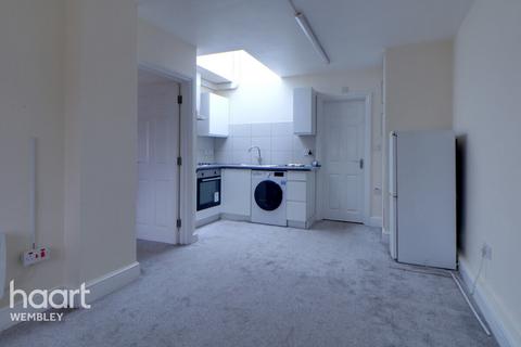 1 bedroom flat for sale, Kenton Road