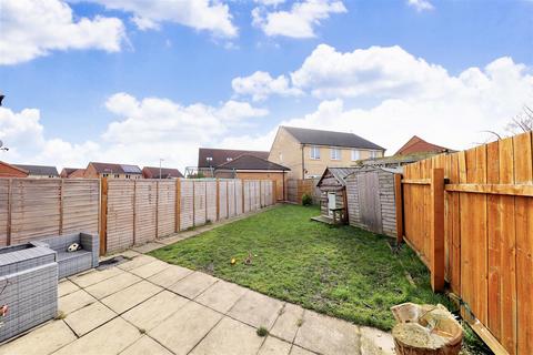 3 bedroom semi-detached house for sale, Richmond Way, Kingswood, Hull