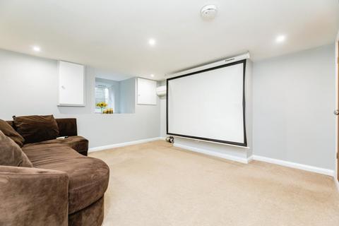 26 White Lane, Chapeltown, Sheffield, S35 2YH