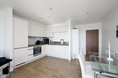 2 bedroom flat for sale, Ealing Road, Brentford