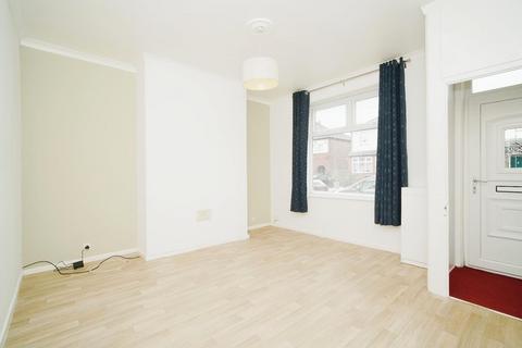 2 bedroom house to rent, St. Georges Crescent, Worsley