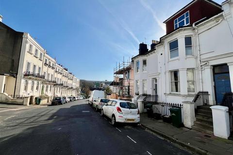 1 bedroom flat to rent, Roundhill Crescent, Brighton BN2