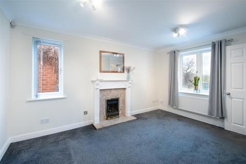 3 bedroom semi-detached house to rent, Harebell Avenue, Wakefield WF2