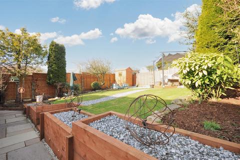 8 Ambleside Close, Stone, ST15 8FU