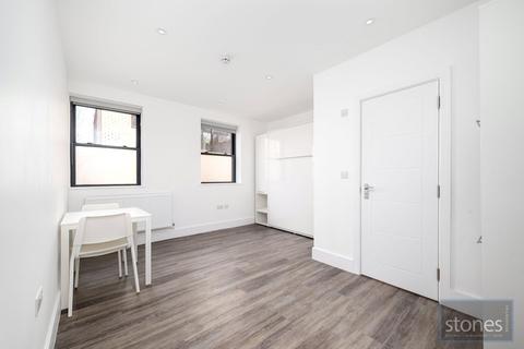 Apartment to rent, Wolsey Mews, London, NW5