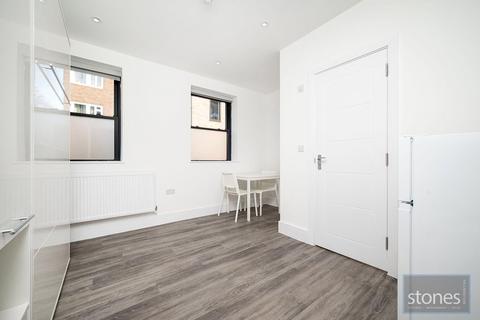 Apartment to rent, Wolsey Mews, London, NW5