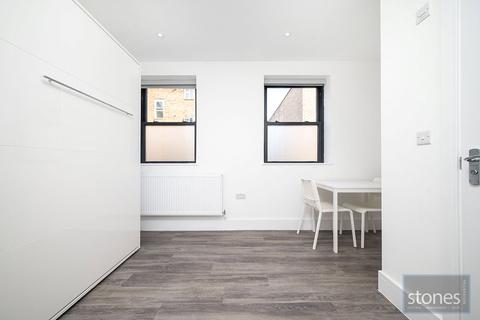 Apartment to rent, Wolsey Mews, London, NW5