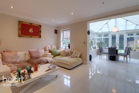 5 bedroom semi-detached house for sale, Northwood