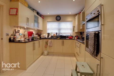 5 bedroom semi-detached house for sale, Northwood