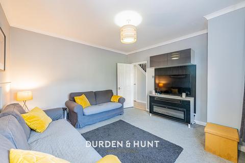 10 Tyne Close, Upminster, RM14 1QB