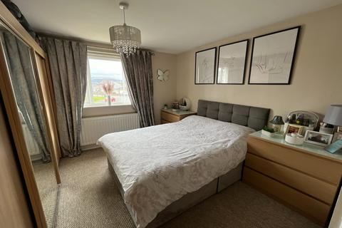 2 Hopedene, Cleator Moor, CA25 5RU