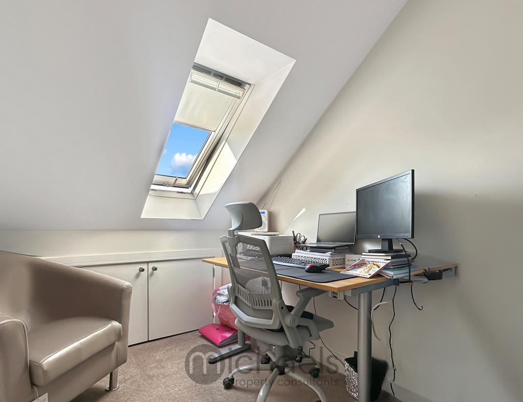 Bedroom Three/Study