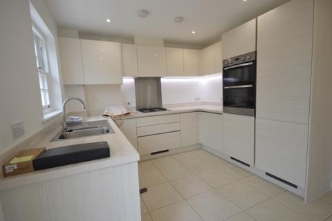 3 bedroom semi-detached house to rent, Wood Street, Chelmsford, Essex, CM2 9FQ