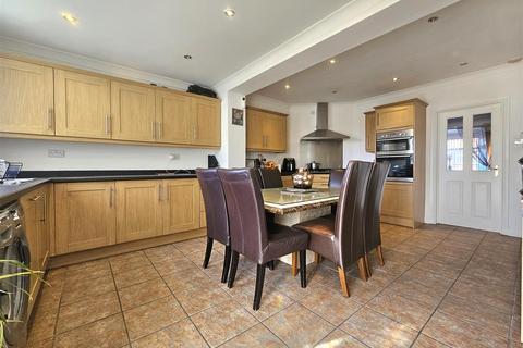 4 Cranmore Road, Shirley, Solihull, B90 4PS