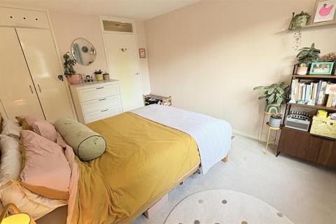 1 bedroom apartment for sale, Wake Green Park, Birmingham B13